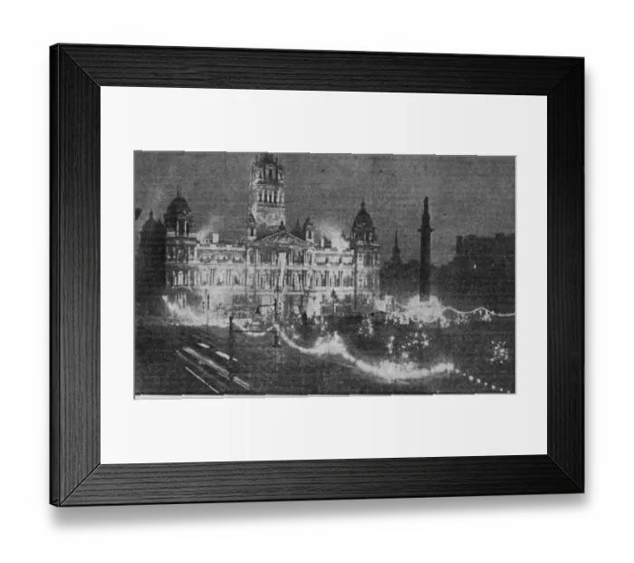 Framed Print : DAILY RECORD PHOTOGRAPH FROM PAPER 9TH MAY 1945 GEORGE SQUARE GLASGOW SCOTLAND