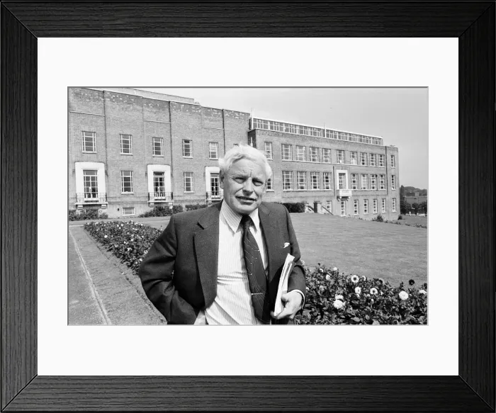 Framed Print : Smallpox Outbreak Birmingham 1978. Janet Parker a British medical photographer became Framed Print : Smallpox Outbreak Birmingham 1978. Janet Parker a British medical photographer became