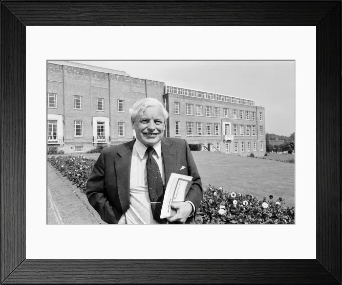 Framed Print : Smallpox Outbreak Birmingham 1978. Janet Parker a British medical photographer became Framed Print : Smallpox Outbreak Birmingham 1978. Janet Parker a British medical photographer became