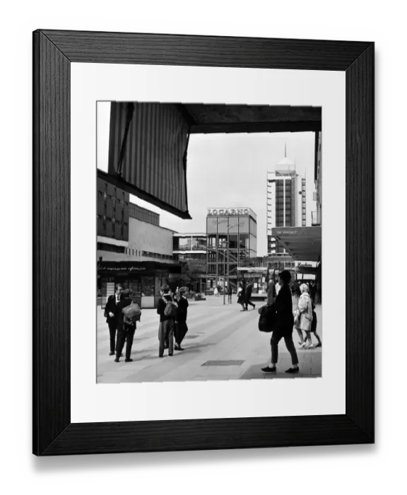 Framed Print : People walking past the shops in Smithford Way, Coventry. 17th July 1965 Framed Print : People walking past the shops in Smithford Way, Coventry. 17th July 1965