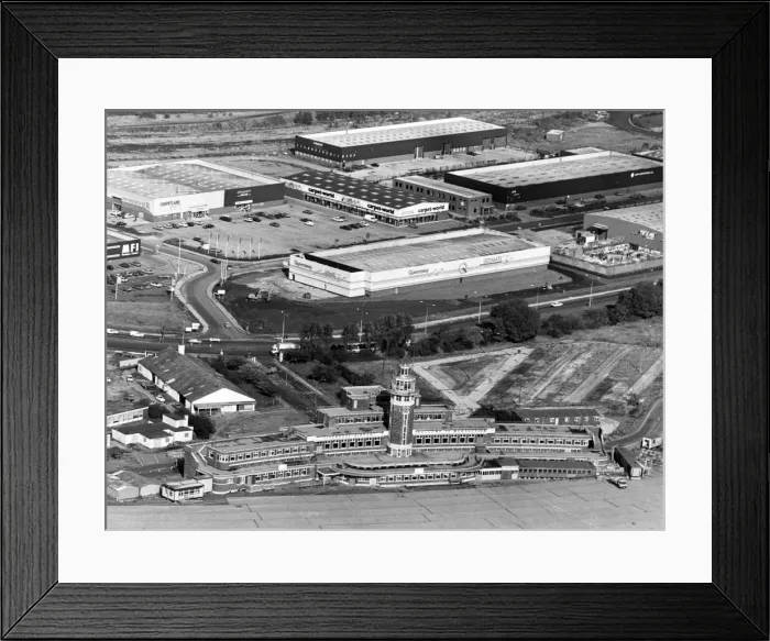 Framed Print : Aerial Views of Liverpool, Merseyside, 6th October 1987