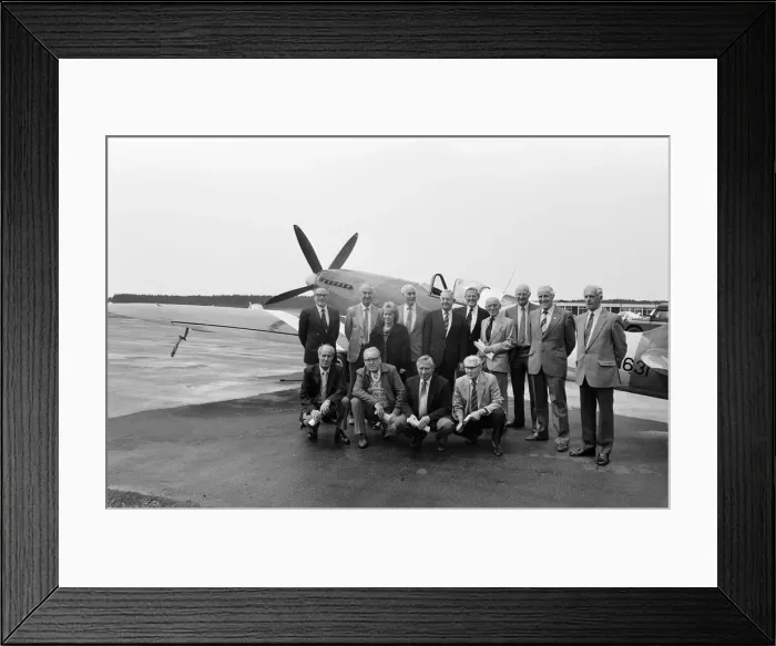 Framed Print : Spitfire single seat fighter aircraft on show at RAF Woodvale, South of Southport Framed Print : Spitfire single seat fighter aircraft on show at RAF Woodvale, South of Southport