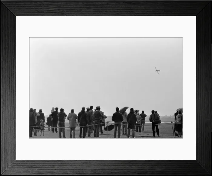Framed Print : Spitfire single seat fighter aircraft on show at RAF Woodvale, South of Southport Framed Print : Spitfire single seat fighter aircraft on show at RAF Woodvale, South of Southport