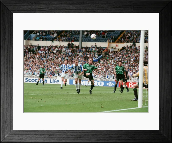 Framed Print : The 1995 Football League Second Division play-off final Framed Print : The 1995 Football League Second Division play-off final