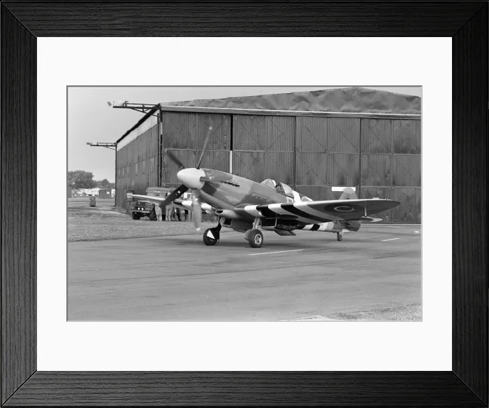 Framed Print : Spitfire single seat fighter aircraft on show at RAF Woodvale, South of Southport Framed Print : Spitfire single seat fighter aircraft on show at RAF Woodvale, South of Southport