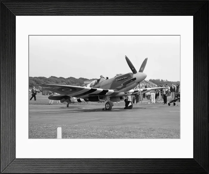 Framed Print : Spitfire single seat fighter aircraft on show at RAF Woodvale, South of Southport Framed Print : Spitfire single seat fighter aircraft on show at RAF Woodvale, South of Southport