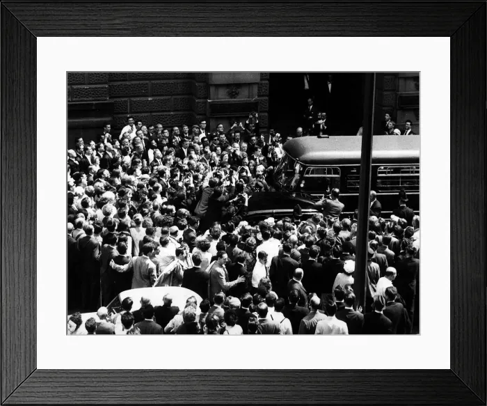 Framed Print : Crowd outside the Old Bailey - July 1963 they surge around Christine Keeler Framed Print : Crowd outside the Old Bailey - July 1963 they surge around Christine Keeler