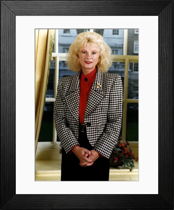 Framed Print : Mandy Rice Davies former call girl in the Profumo affair at home in Knightsbridge DBase Framed Print : Mandy Rice Davies former call girl in the Profumo affair at home in Knightsbridge DBase
