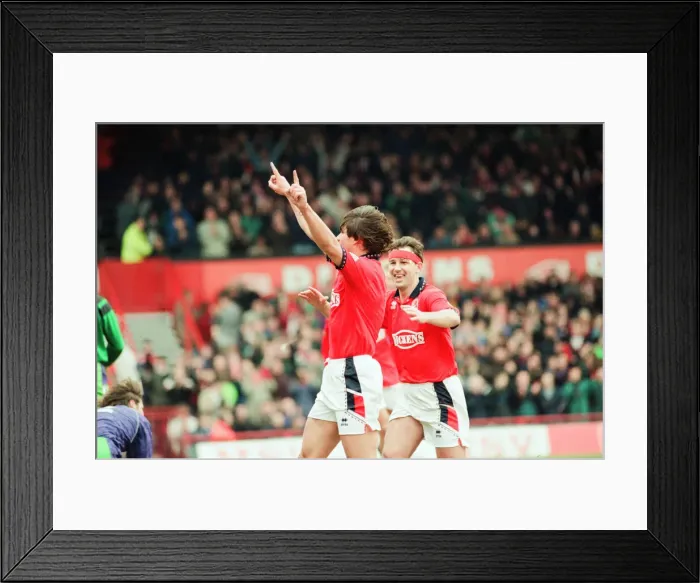 Framed Print : Middlesbrough 3-0 Bristol City, league division one match at Ayresome Park Framed Print : Middlesbrough 3-0 Bristol City, league division one match at Ayresome Park