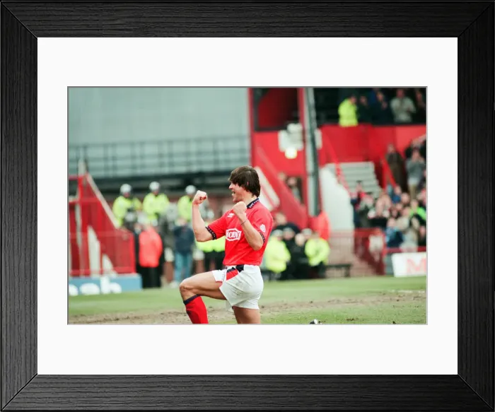 Framed Print : Middlesbrough 3-0 Bristol City, league division one match at Ayresome Park