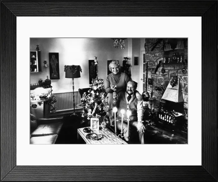 Framed Print : Millionaire Tom Jones has found the ultimate solution to the problem of choosing