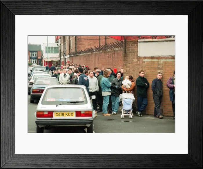 Framed Print : Fans desperate for a ticket for Middlesbroughs last match at Ayresome Park against