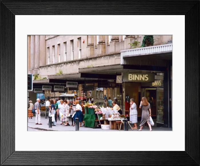Framed Print : Binns Department Store, Newcastle, 17th August 1994 Framed Print : Binns Department Store, Newcastle, 17th August 1994