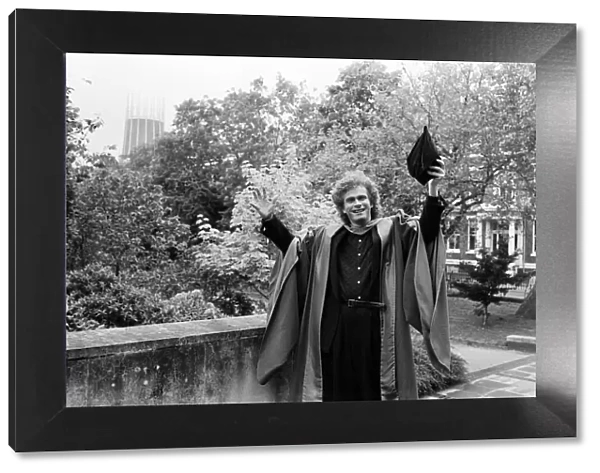 Simon Rattle in Liverpool to receive his honorary degree. 7th June 1991