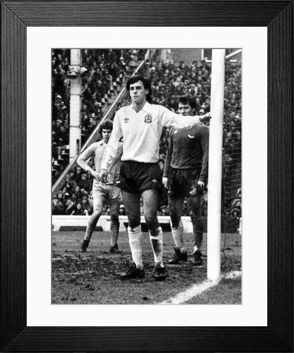 Framed Print : Bolton Wanderers footballer David Burke in action. March 1979 Framed Print : Bolton Wanderers footballer David Burke in action. March 1979
