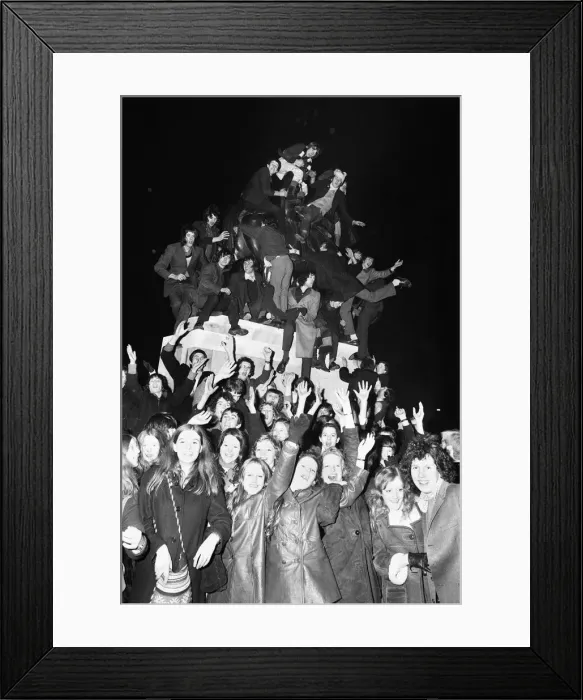 Framed Print : New Year revellers sitting on and around the statue of Lady Godiva, Broadgate Framed Print : New Year revellers sitting on and around the statue of Lady Godiva, Broadgate