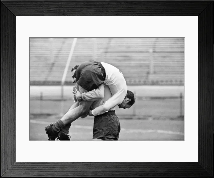 Framed Print : England team training session at Stamford Bridge ahead of their international friendly Framed Print : England team training session at Stamford Bridge ahead of their international friendly