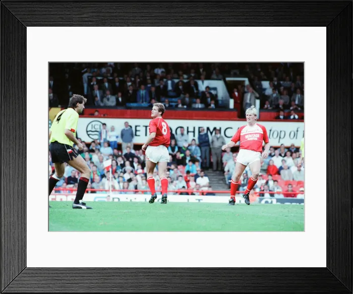 Framed Print : Middlesbrough 3-3 Sheffield United, Division Two league match at Ayresome Park