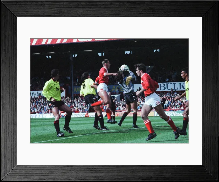 Framed Print : Middlesbrough 3-3 Sheffield United, Division Two league match at Ayresome Park