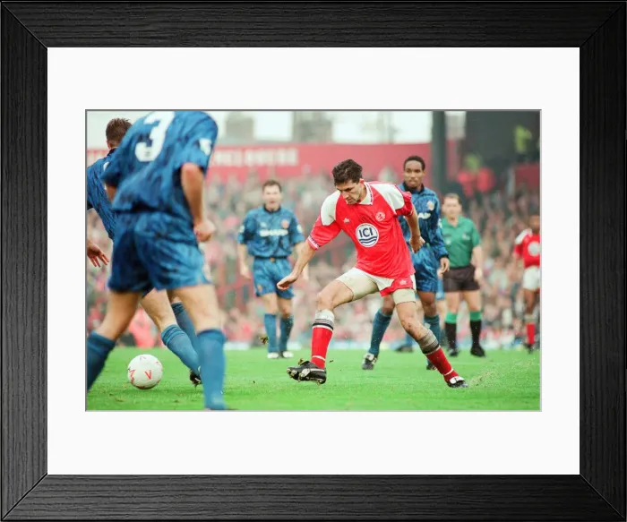 Framed Print : Middlesbrough 1-1 Manchester United, premier league match at Ayresome Park Framed Print : Middlesbrough 1-1 Manchester United, premier league match at Ayresome Park
