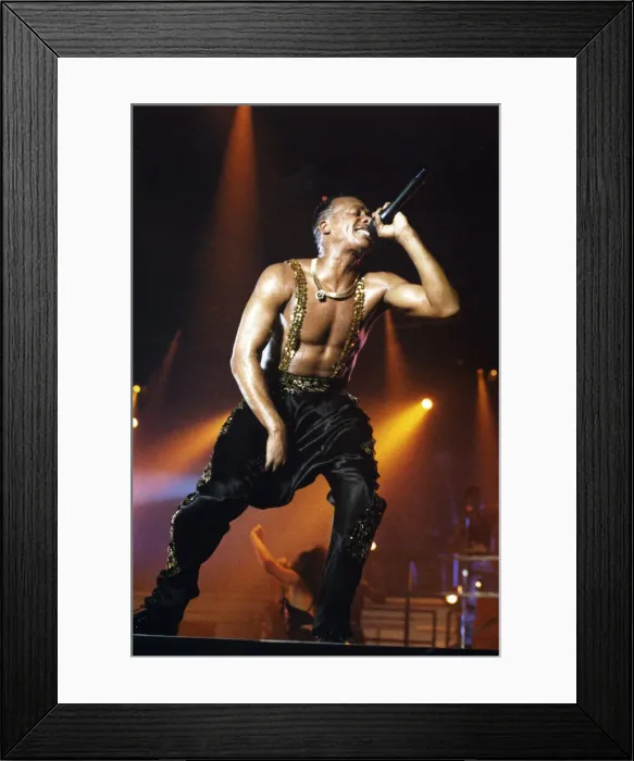 Framed Print : American singer MC Hammer performs in concert at the Whitley Bay Ice Rink, Tyne and Wear Framed Print : American singer MC Hammer performs in concert at the Whitley Bay Ice Rink, Tyne and Wear
