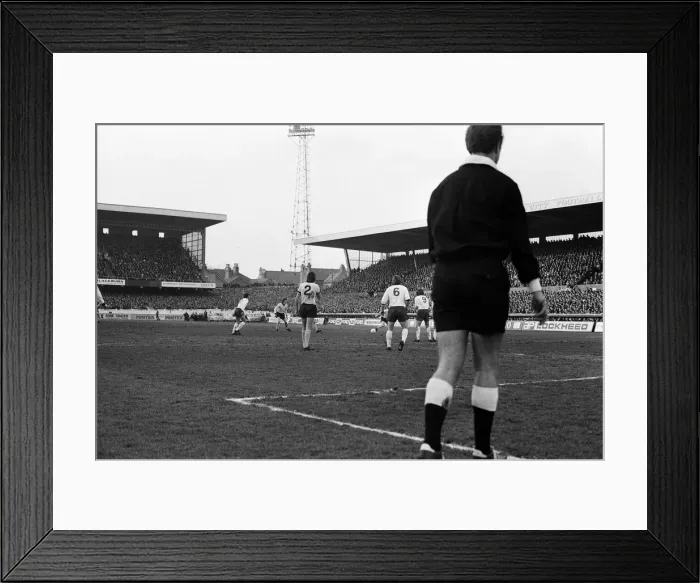 Framed Print : Coventry City v Derby County, FA Cup 4th round, final score 0-0. 27th January 1974 Framed Print : Coventry City v Derby County, FA Cup 4th round, final score 0-0. 27th January 1974