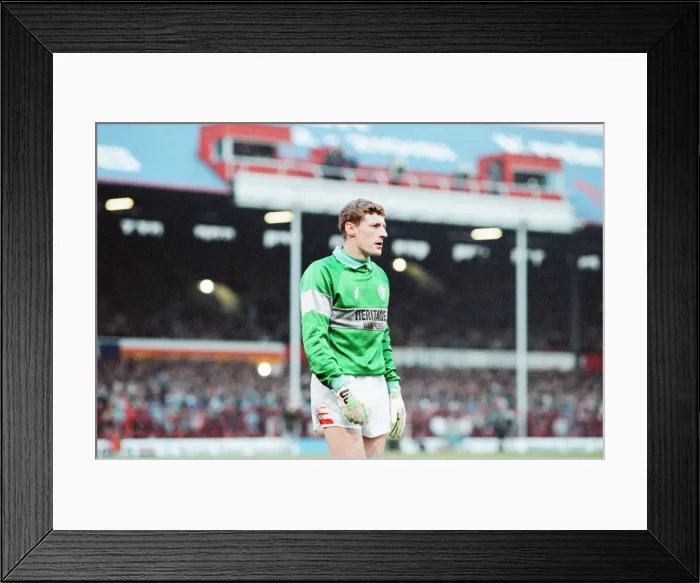 Framed Print : Middlesbrough 0-2 Leeds, Division Two league match at Ayresome Park Framed Print : Middlesbrough 0-2 Leeds, Division Two league match at Ayresome Park