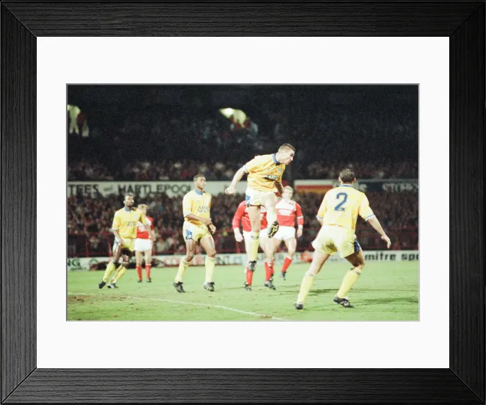 Framed Print : Middlesbrough 0-2 Leeds, Division Two league match at Ayresome Park