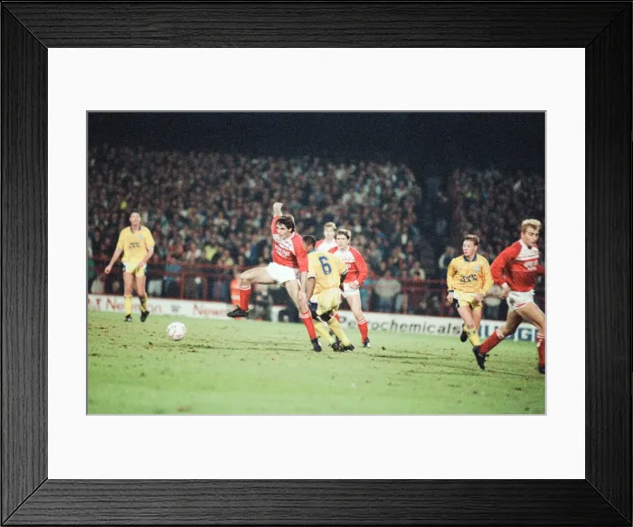 Framed Print : Middlesbrough 0-2 Leeds, Division Two league match at Ayresome Park Framed Print : Middlesbrough 0-2 Leeds, Division Two league match at Ayresome Park