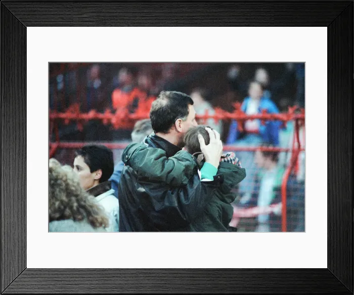 Framed Print : Middlesbrough 0-2 Leeds, Division Two league match at Ayresome Park Framed Print : Middlesbrough 0-2 Leeds, Division Two league match at Ayresome Park