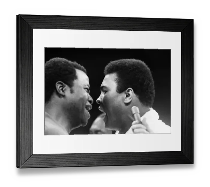 Framed Print : Muhammad Ali with trainer Drew bandhani (left) in his training camp ahead of his first