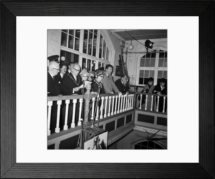 Framed Print : The Smethwick Constiuency General Election Count. Picture taken as the returning officer Framed Print : The Smethwick Constiuency General Election Count. Picture taken as the returning officer