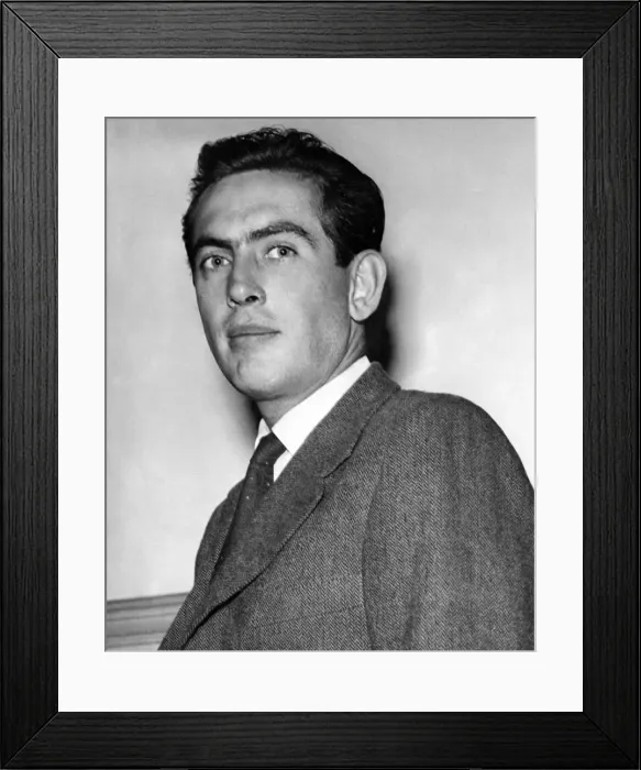 Framed Print : Italian motor racing driver Luigi Musso. September 1955 Framed Print : Italian motor racing driver Luigi Musso. September 1955
