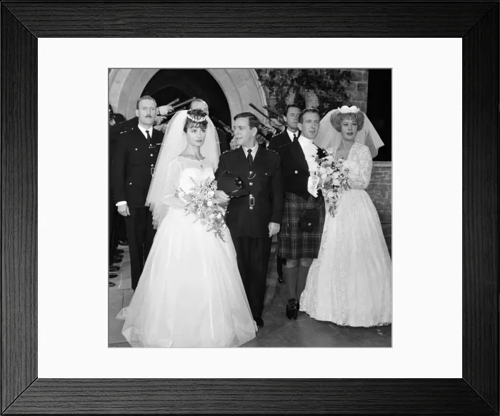 Framed Print : Norman Wisdom marries film star Jennifer Jayne, at Pinewood Studios Framed Print : Norman Wisdom marries film star Jennifer Jayne, at Pinewood Studios