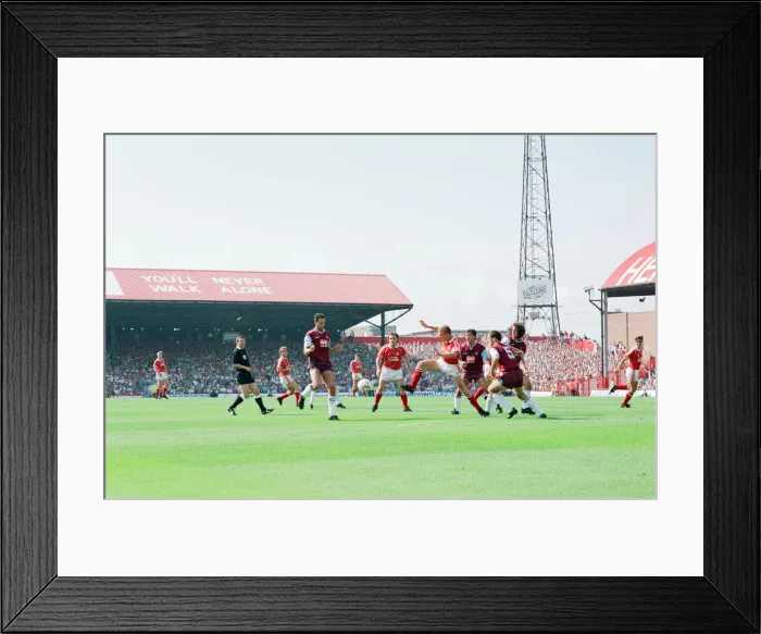 Framed Print : Middlesbrough 0-0 West Ham, Division Two league match at Ayresome Park Framed Print : Middlesbrough 0-0 West Ham, Division Two league match at Ayresome Park