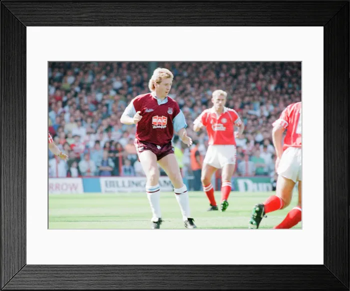 Framed Print : Middlesbrough 0-0 West Ham, Division Two league match at Ayresome Park Framed Print : Middlesbrough 0-0 West Ham, Division Two league match at Ayresome Park