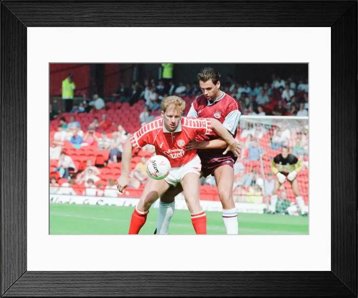 Framed Print : Middlesbrough 0-0 West Ham, Division Two league match at Ayresome Park Framed Print : Middlesbrough 0-0 West Ham, Division Two league match at Ayresome Park