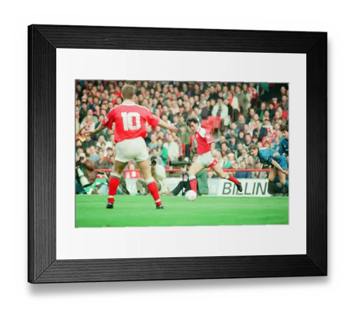 Framed Print : Middlesbrough 1-1 Manchester United, premier league match at Ayresome Park