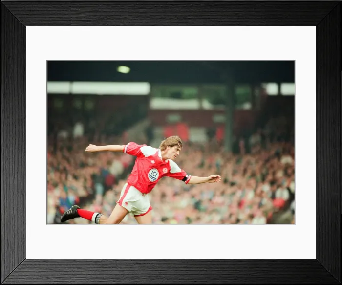Framed Print : Middlesbrough 1-1 Manchester United, premier league match at Ayresome Park Framed Print : Middlesbrough 1-1 Manchester United, premier league match at Ayresome Park
