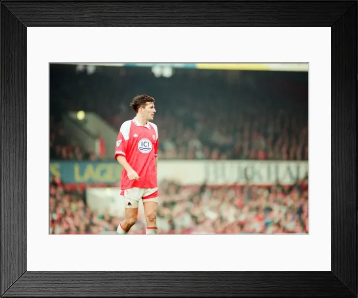 Framed Print : Middlesbrough 1-1 Manchester United, premier league match at Ayresome Park Framed Print : Middlesbrough 1-1 Manchester United, premier league match at Ayresome Park