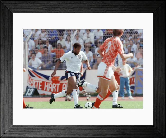 Framed Print : England v Soviet Union 1-3 1988 European Championships, Hanover Germany Group Match B Framed Print : England v Soviet Union 1-3 1988 European Championships, Hanover Germany Group Match B