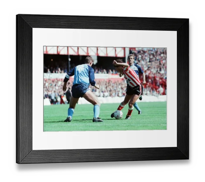 Framed Print : Sunderland 2-1 Middlesbrough, Division Two league match at Roker Park Framed Print : Sunderland 2-1 Middlesbrough, Division Two league match at Roker Park