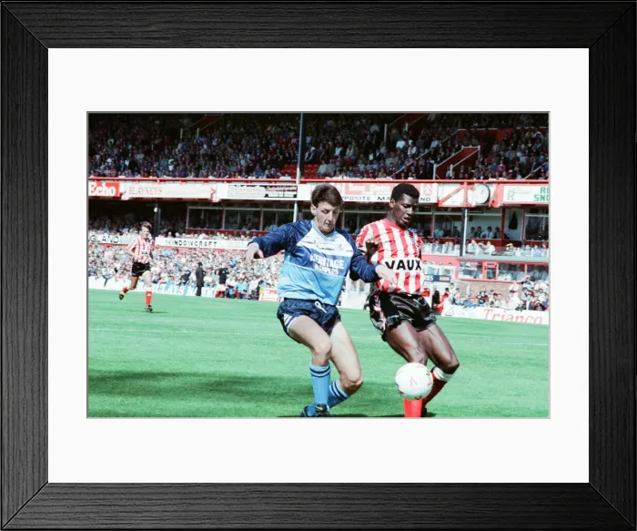 Framed Print : Sunderland 2-1 Middlesbrough, Division Two league match at Roker Park