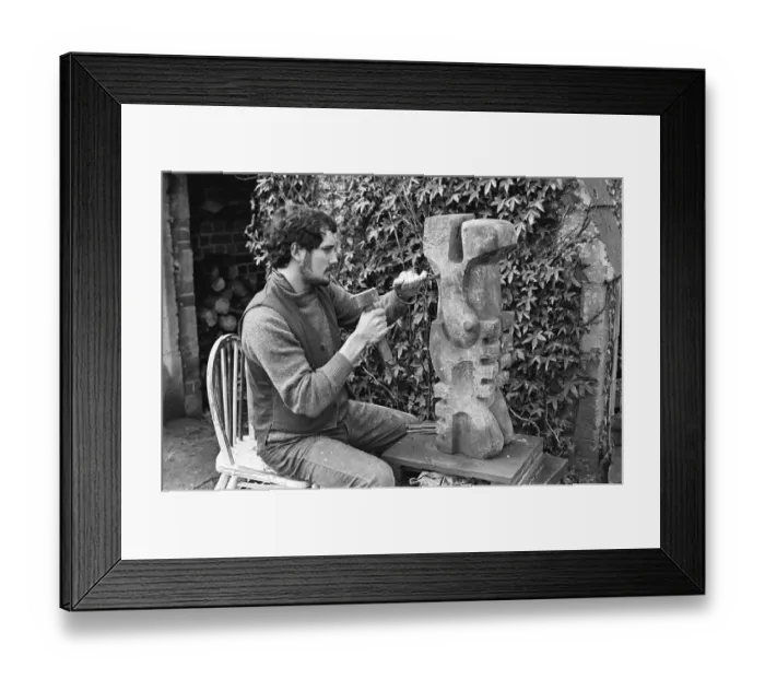 Framed Print : Oxfordshire sculptor John Buckley seen here at work in his Wallingford studio