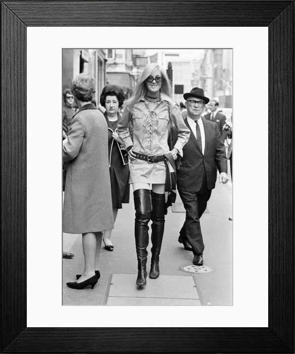 Framed Print : Betty Catroux, model and muse of Yves Saint Laurent pictured outside his first London Framed Print : Betty Catroux, model and muse of Yves Saint Laurent pictured outside his first London