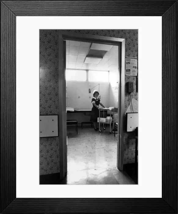 Framed Print : Queen Elizabeth Hospital, Sheriff Hill, Gateshead, England. 1st September 1989 Framed Print : Queen Elizabeth Hospital, Sheriff Hill, Gateshead, England. 1st September 1989