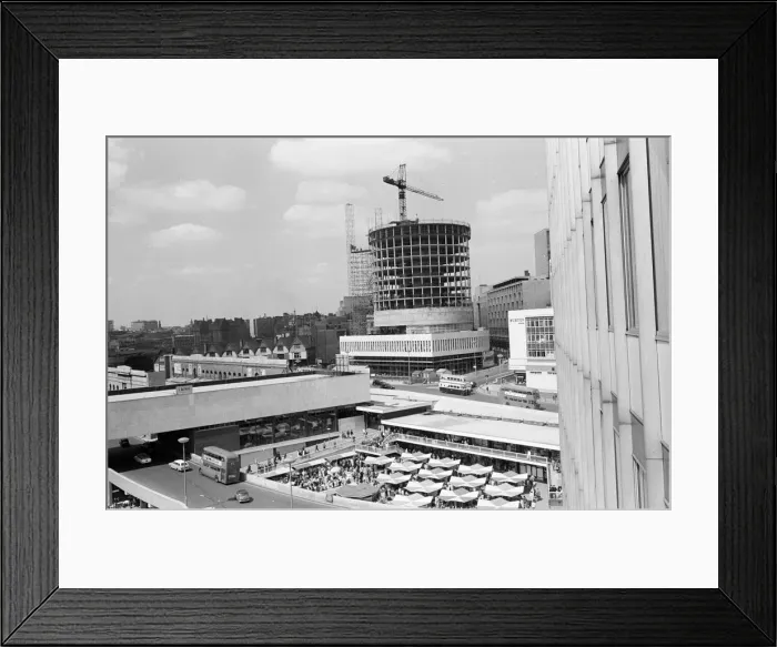 Framed Print : Bullring Open Air Market, Shopping Centre and Rotunda, Birmingham, 27th July 1963 Framed Print : Bullring Open Air Market, Shopping Centre and Rotunda, Birmingham, 27th July 1963