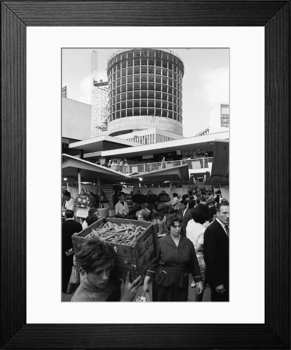 Framed Print : Bullring Open Air Market, Shopping Centre and Rotunda, Birmingham, 27th July 1963 Framed Print : Bullring Open Air Market, Shopping Centre and Rotunda, Birmingham, 27th July 1963