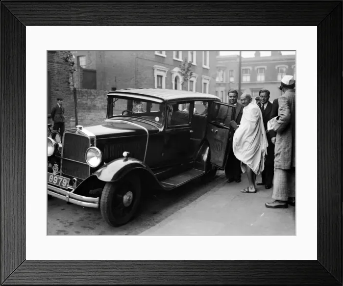 Framed Print : Mohandas Mahatma'Gandhi, leader of the Indian independence movement in