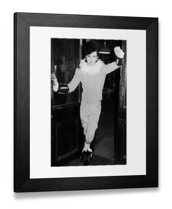 Framed Print : Steve Strange pop singer New Romantic fashion 1980 Framed Print : Steve Strange pop singer New Romantic fashion 1980